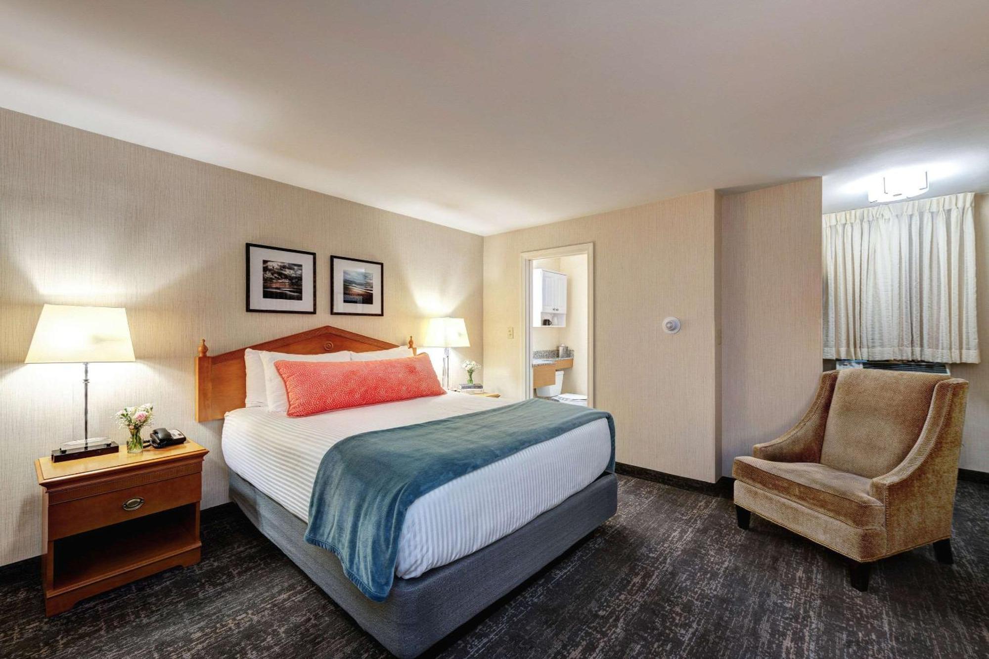 Port Inn And Suites Portsmouth, Ascend Hotel Collection מראה חיצוני תמונה