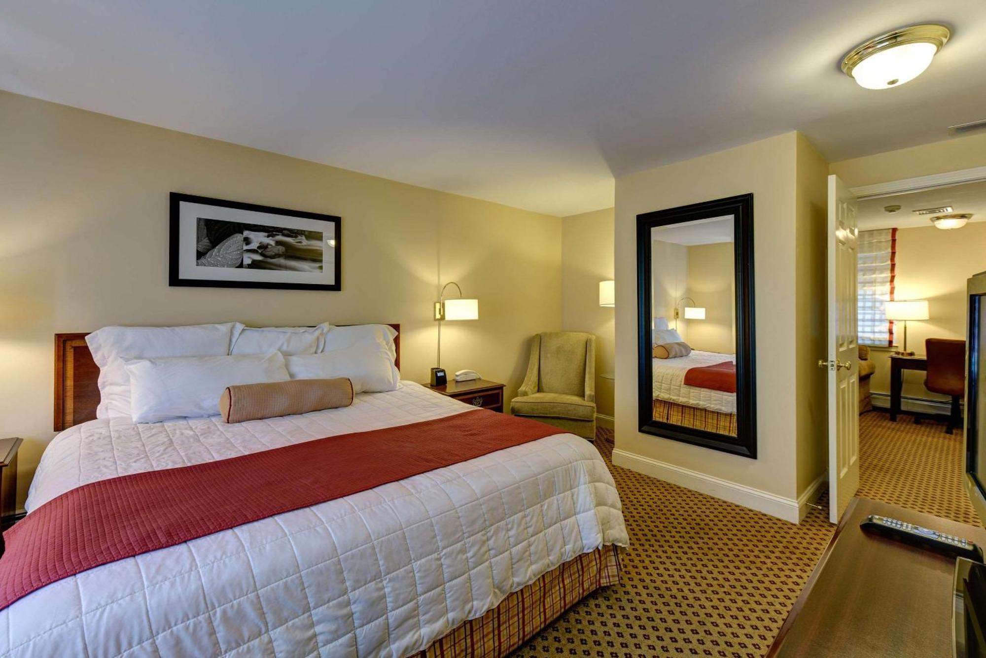 Port Inn And Suites Portsmouth, Ascend Hotel Collection מראה חיצוני תמונה